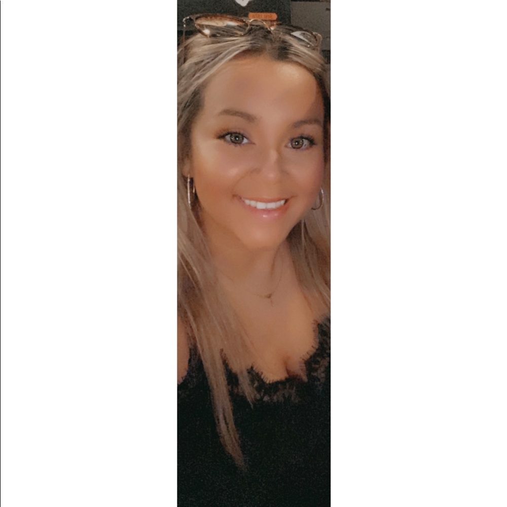 Meet your Posher, Brittani